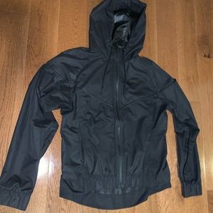Nike Windbreaker (never worn)
